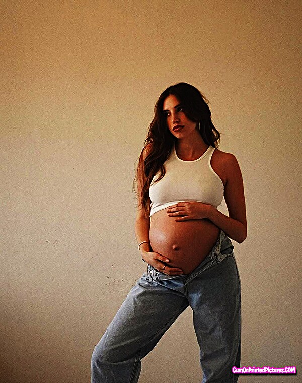 Thumbnail for Young milf Yonca