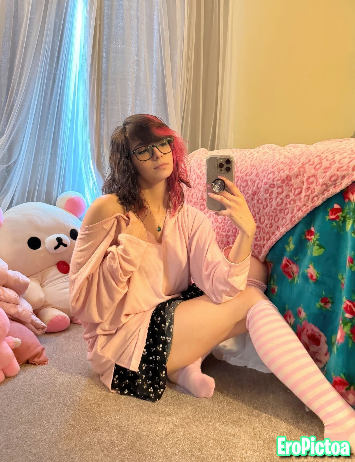 Kate[6] photo featuring streamer - Part 43