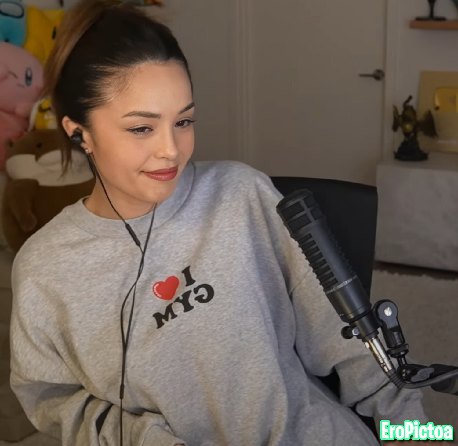 Rae [14] photo featuring long hair