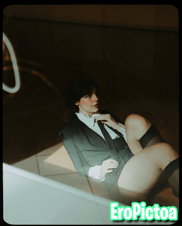 Triz photo featuring de4 - Part 7