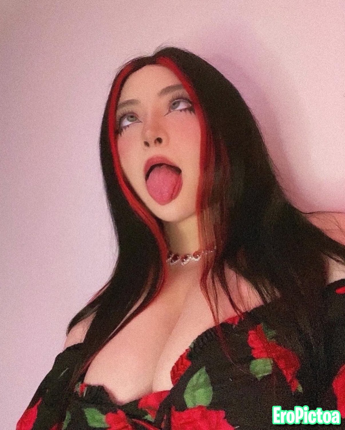 Feezius ( streamer ) photo featuring Muslos - Part 24