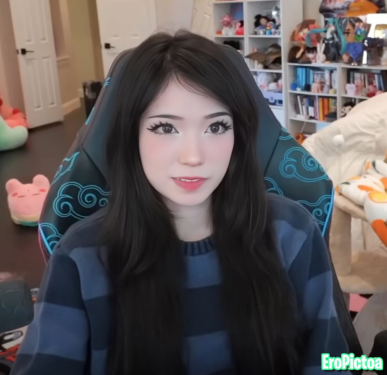 Emi [3] photo featuring twitch - Part 28