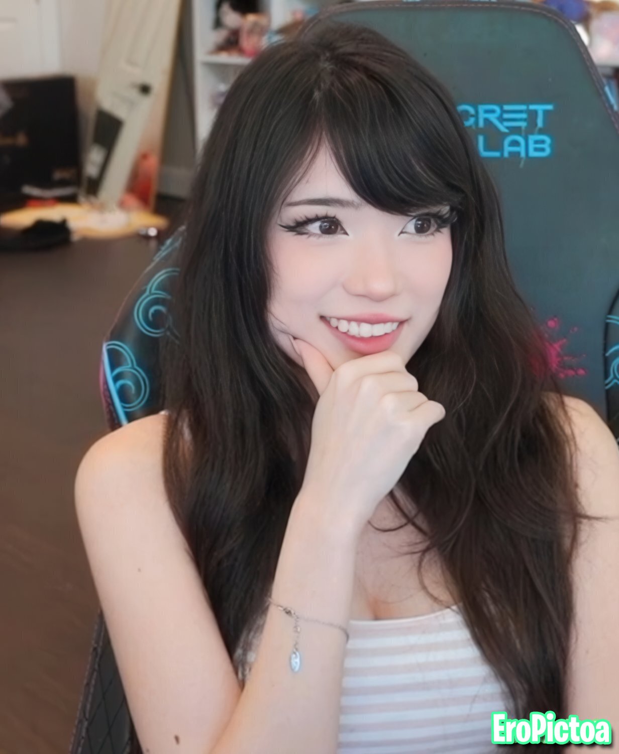 Emi [3] photo featuring influencer - Part 80