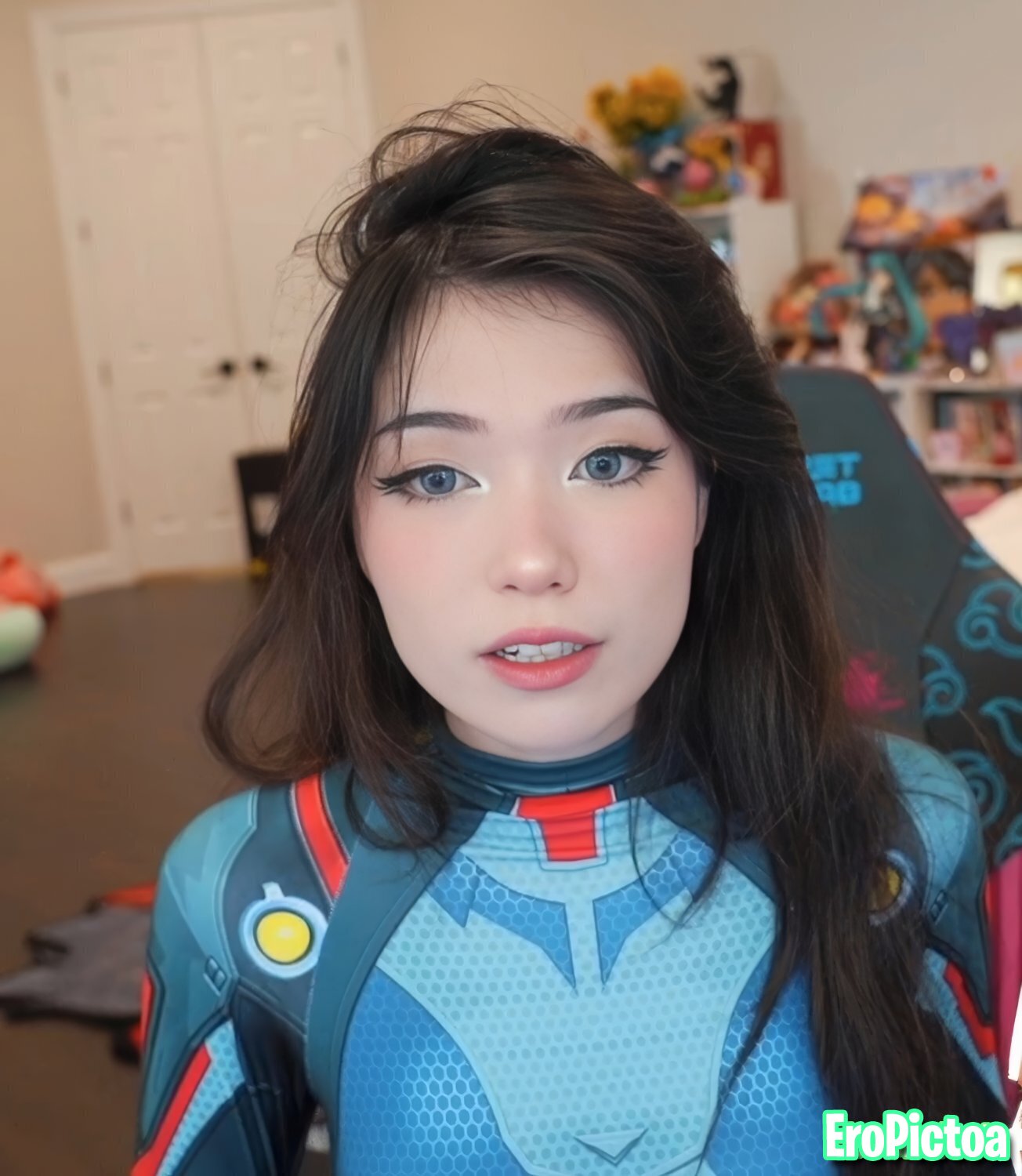 Emi [4] photo featuring twitch - Part 78