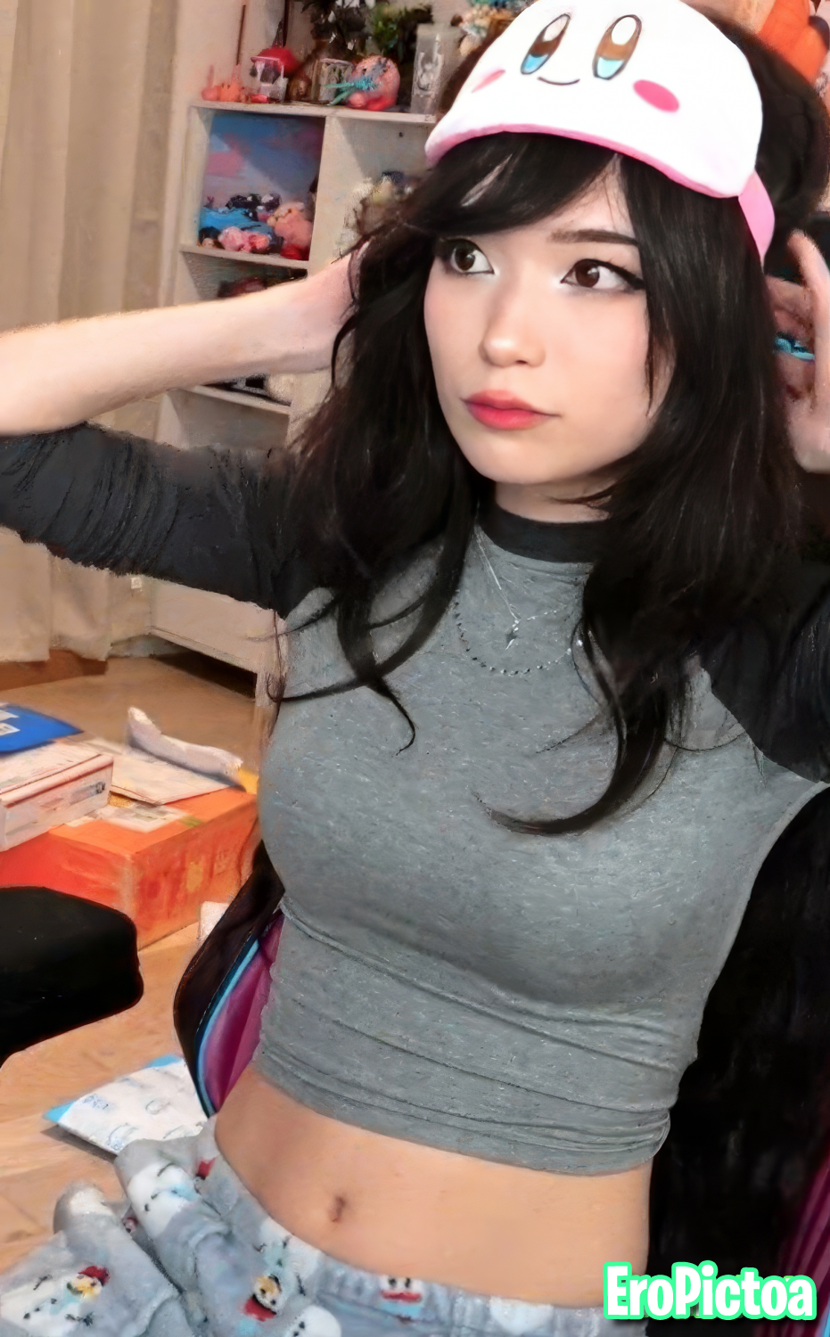 Emi photo featuring petite - Part 5