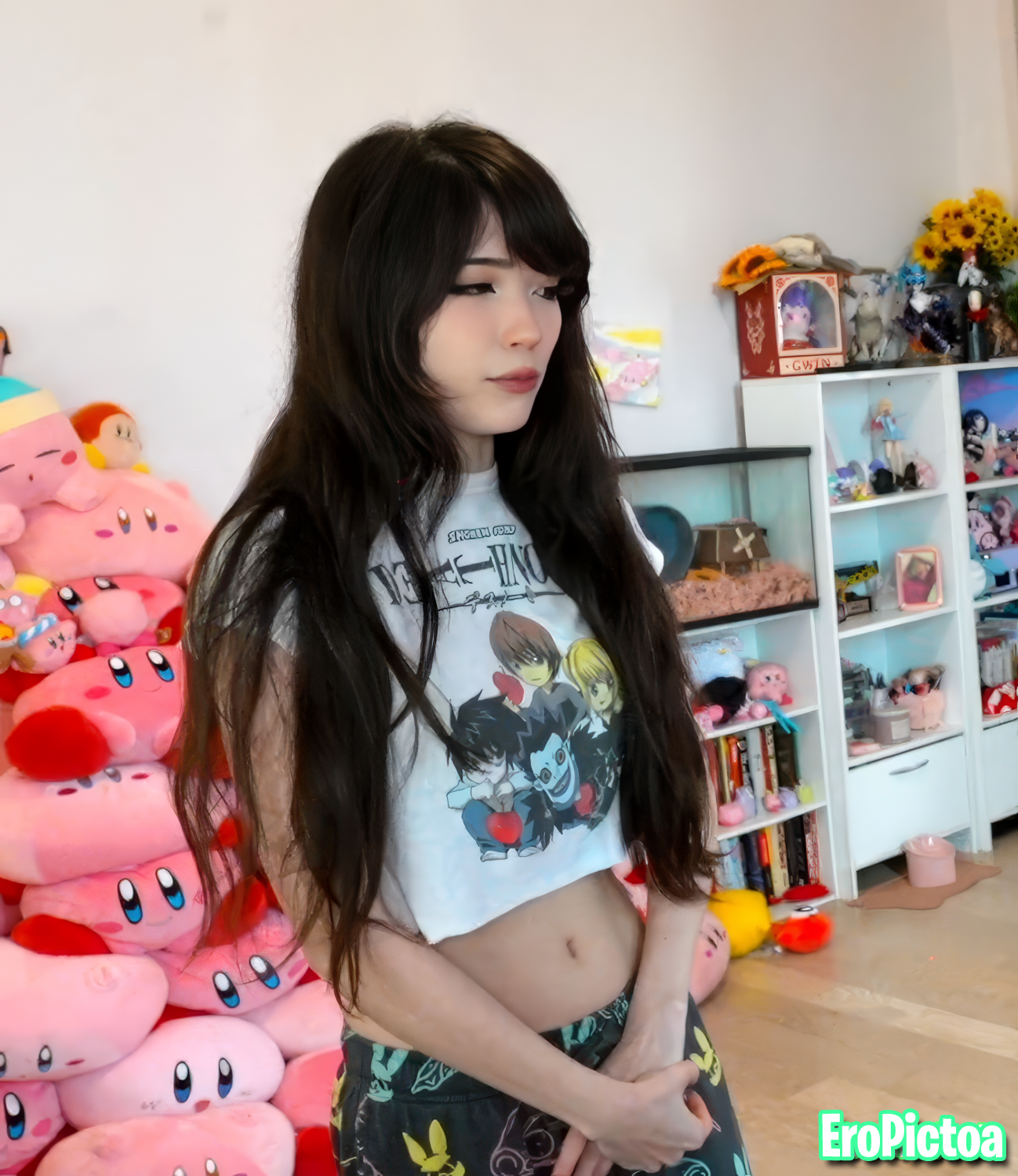 Emi photo featuring petite - Part 57