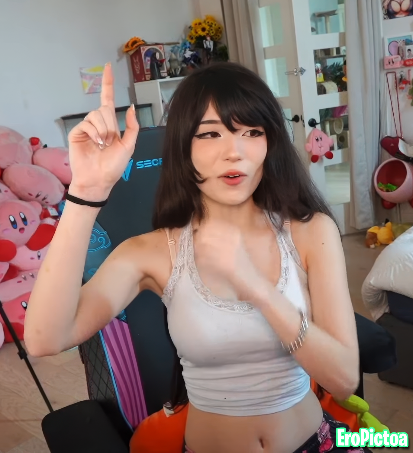Emi photo featuring streamer - Part 67
