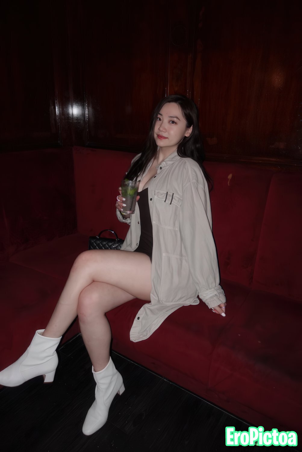 FF [2] photo featuring petite