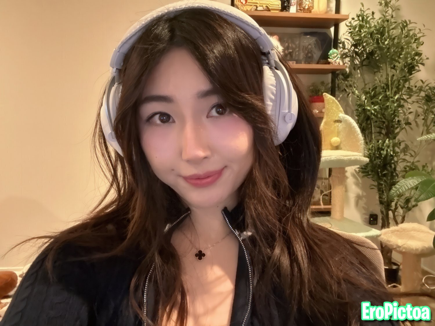 xChocoBars photo featuring asian - Part 69
