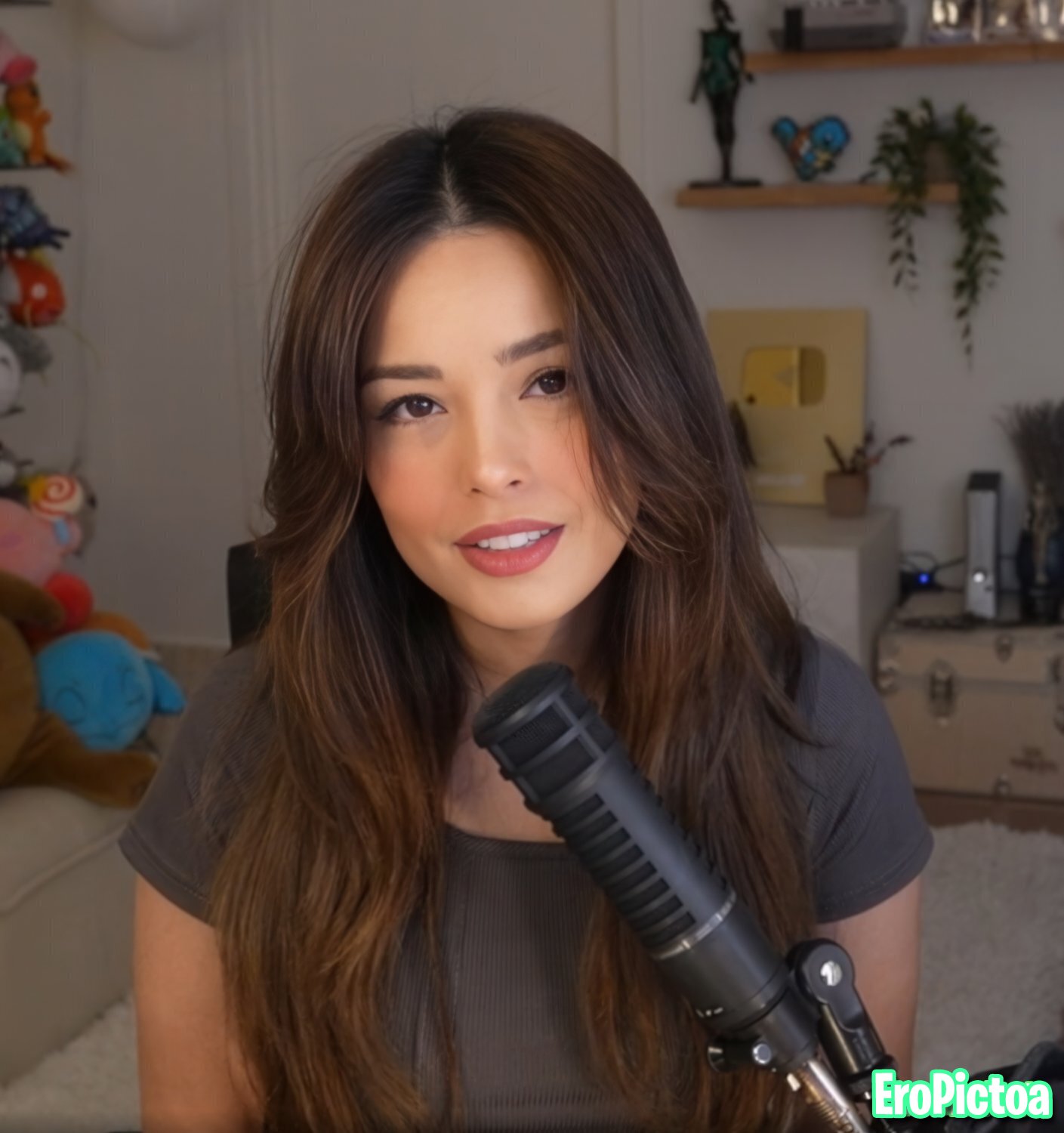 Rae [12] photo featuring gamer