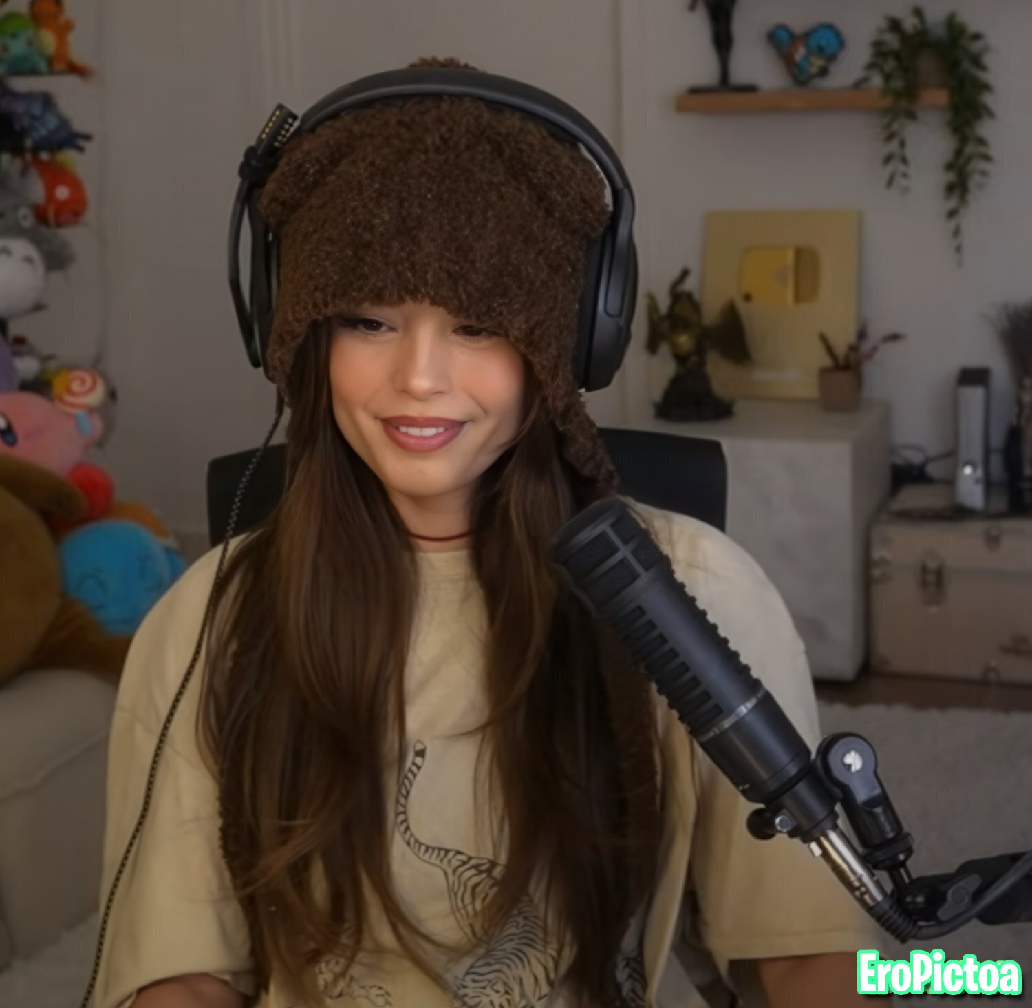 Rae [12] photo featuring petite