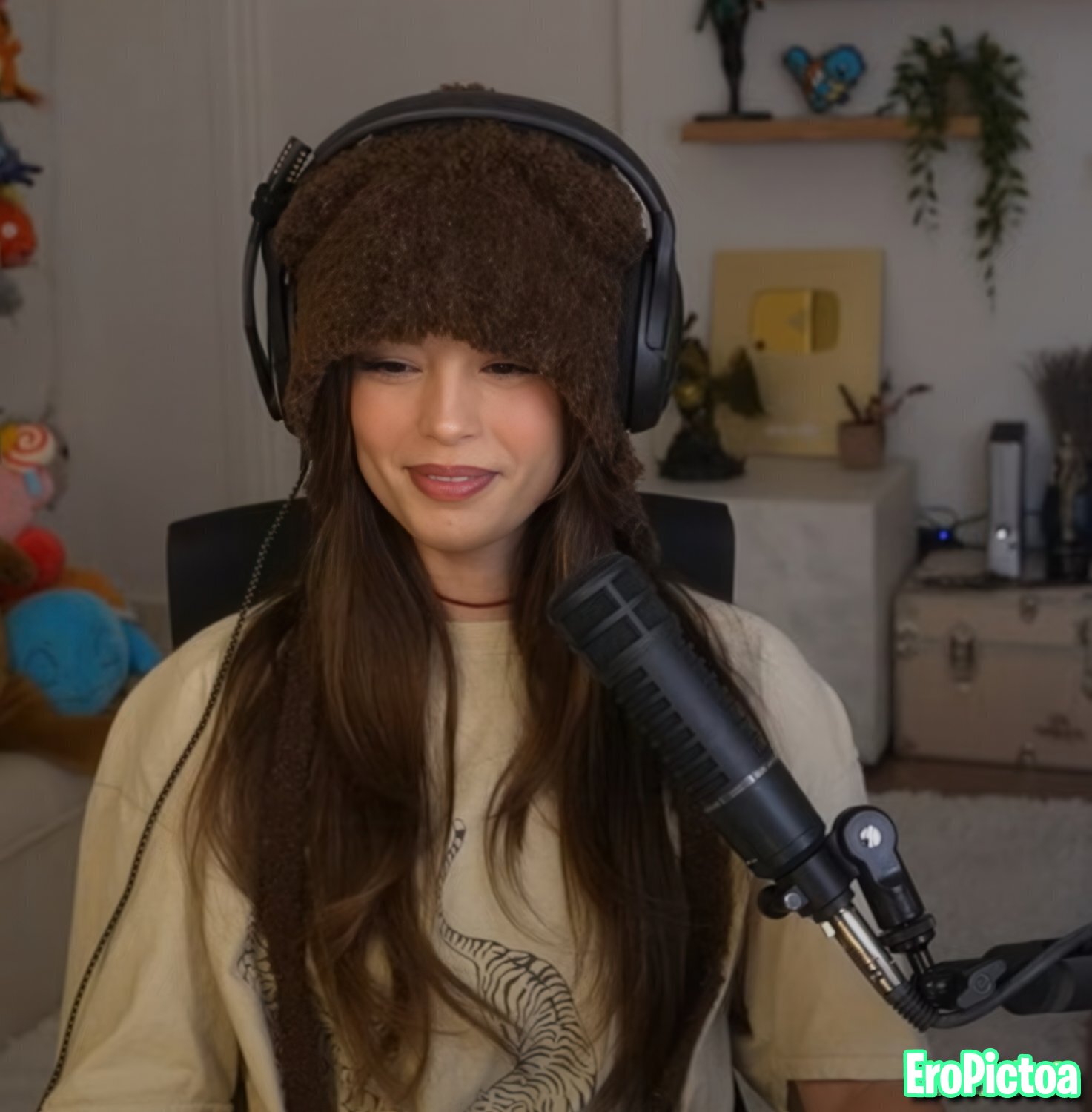 Rae [12] photo featuring perky