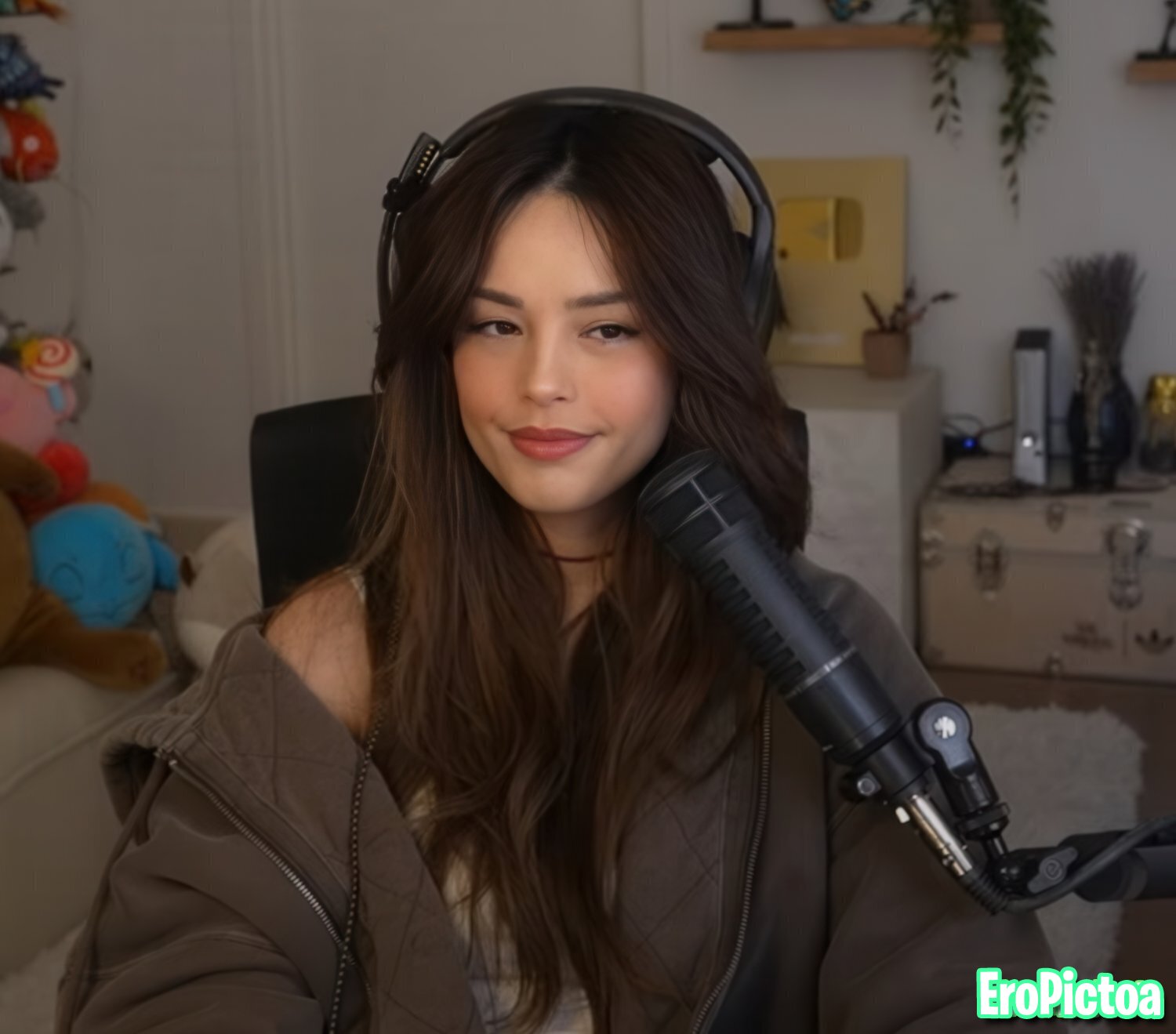Rae [12] photo featuring petite asian