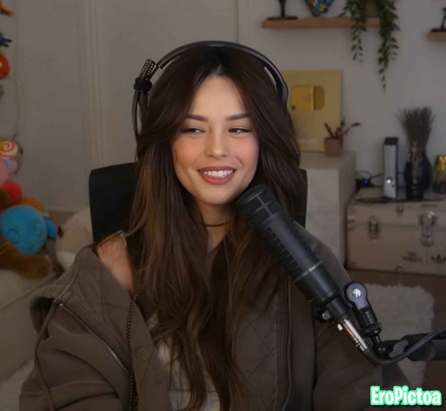 Rae [12] photo featuring influencer