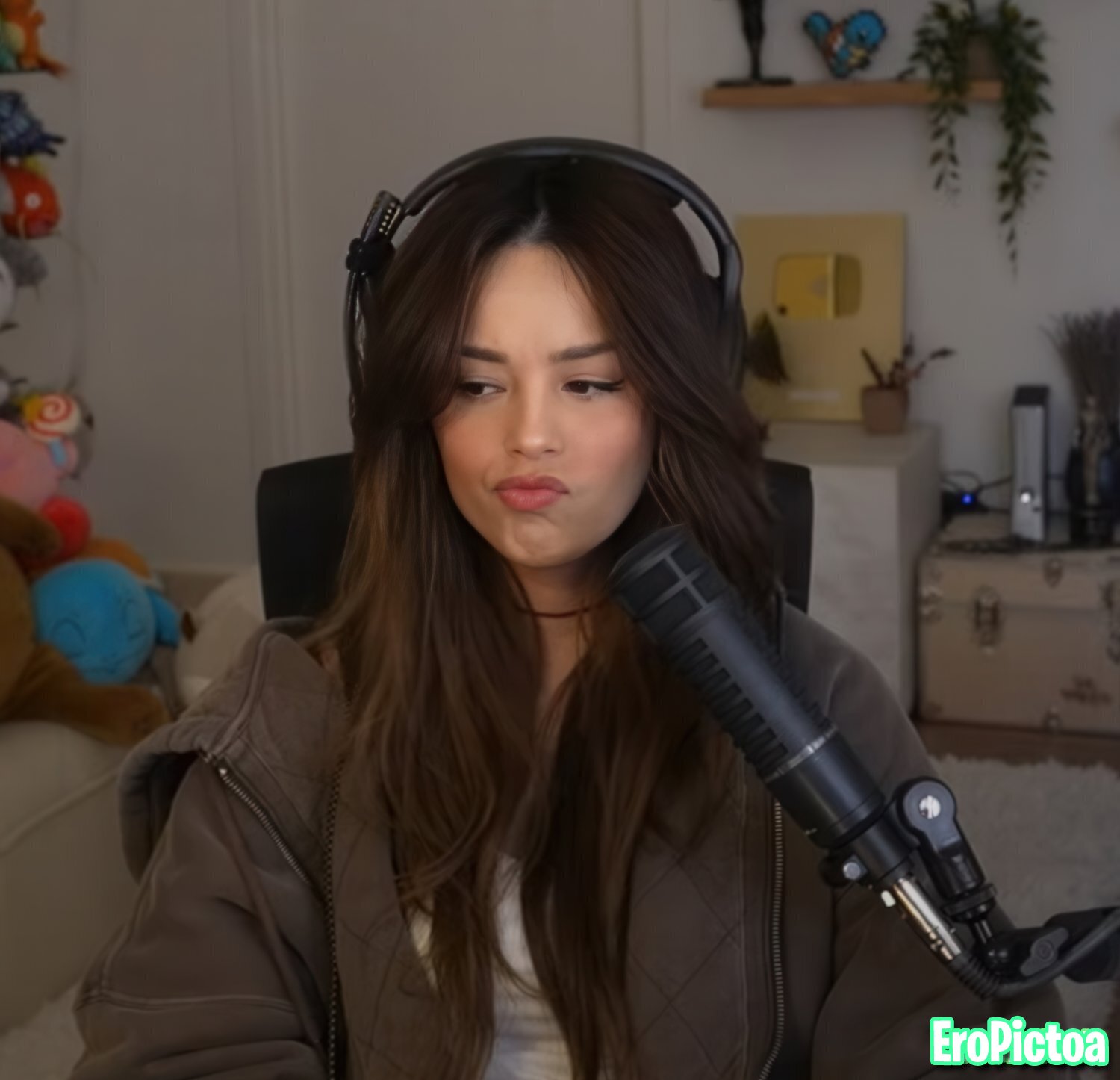 Rae [12] photo featuring streamer