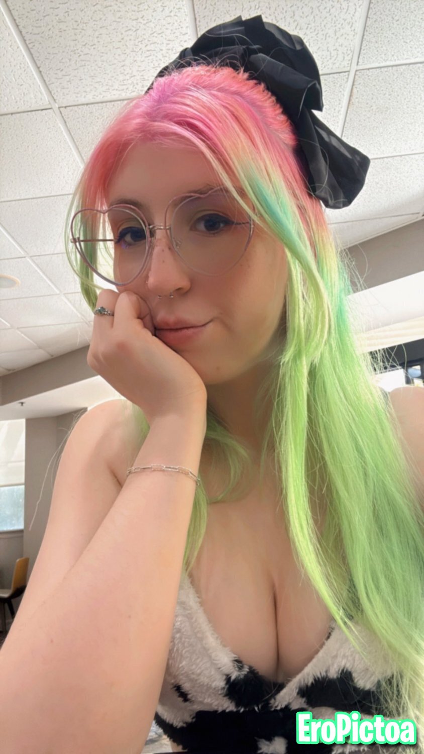 Amy photo featuring Streamer