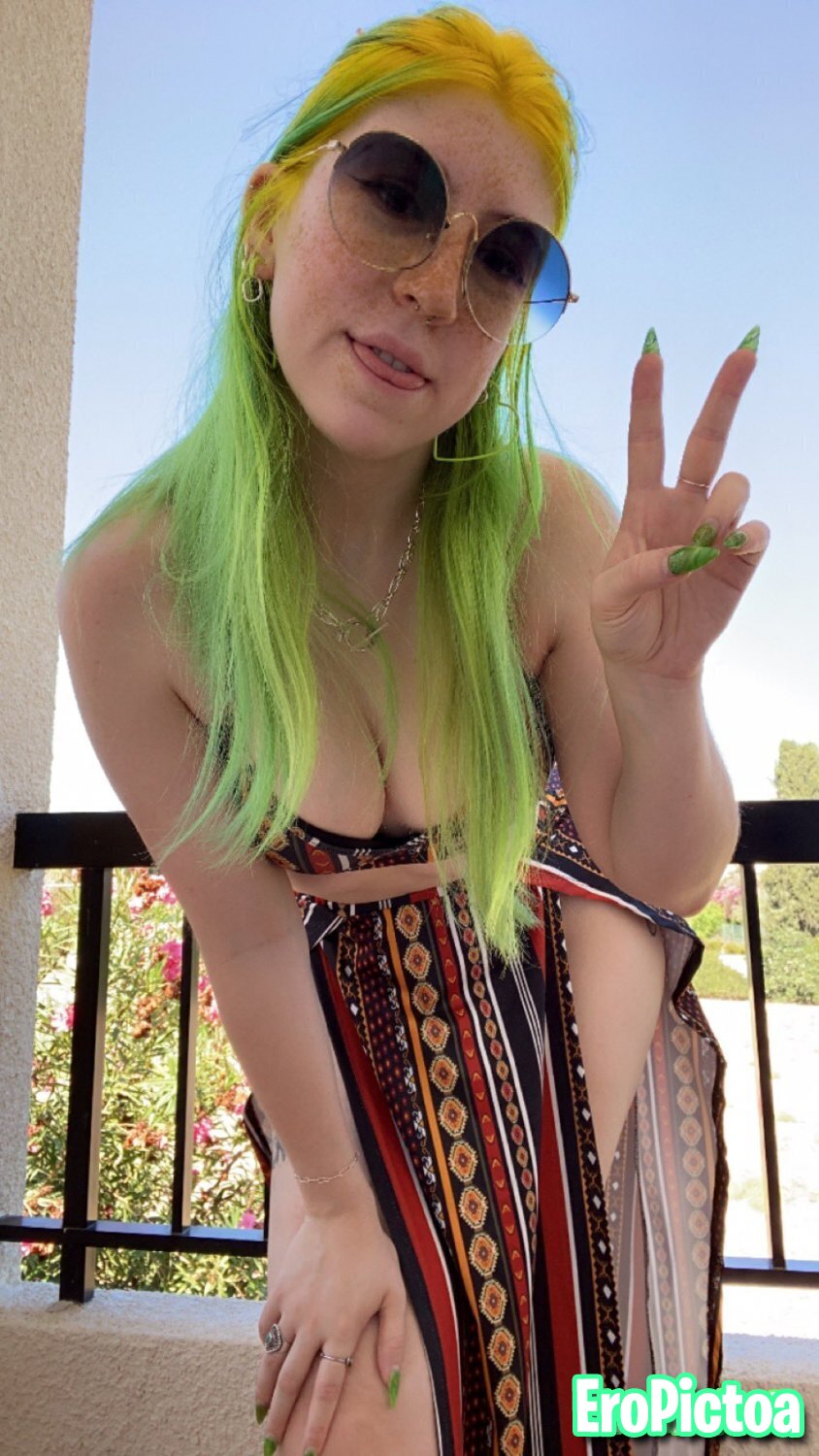 Amy photo featuring Twitch