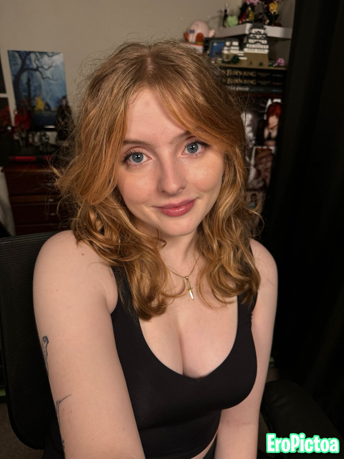 Krystal photo featuring Streamer - Part 12
