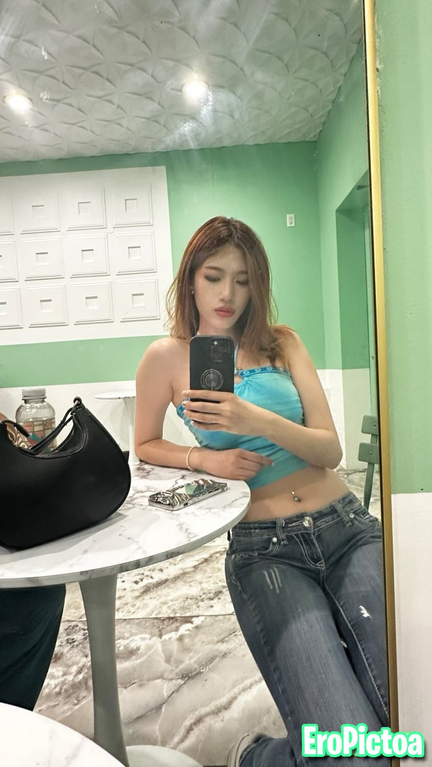 penpuin photo featuring twitch - Part 10