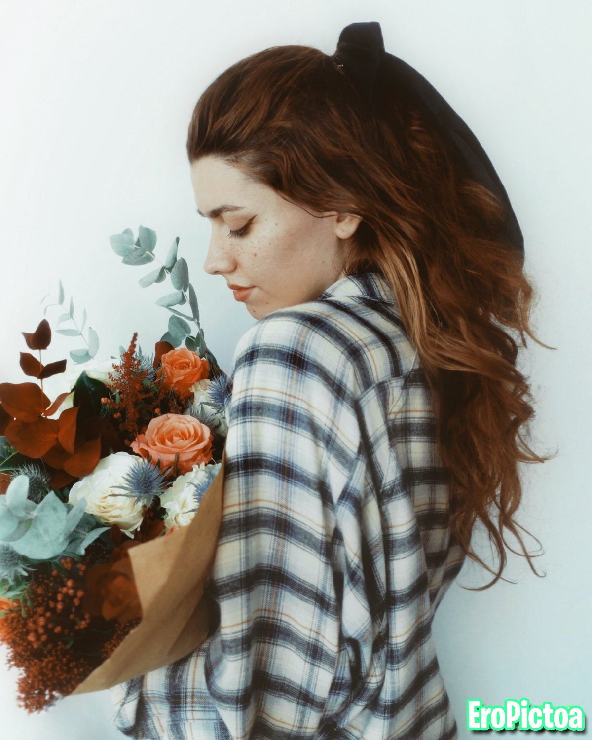 Elisawaves photo featuring Twitter