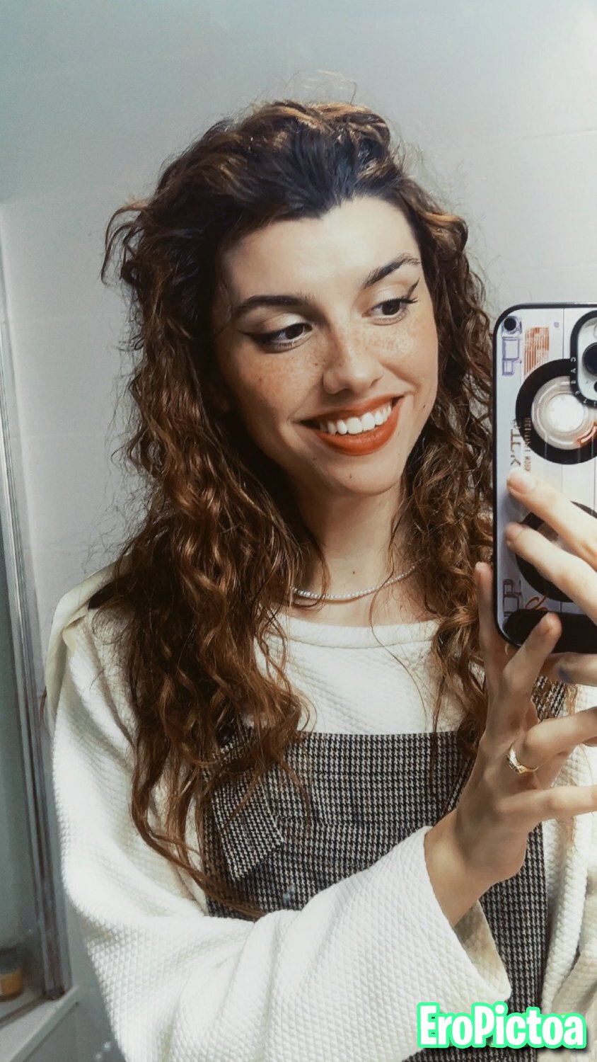 Elisawaves photo featuring Streamer