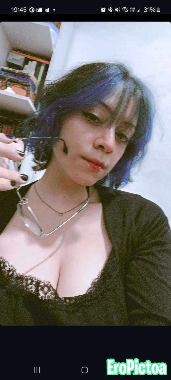 dm name photo featuring twitch - Part 4