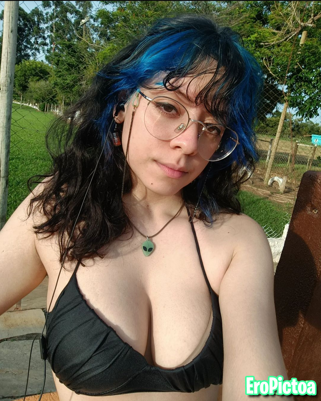 dm name photo featuring twitch - Part 6