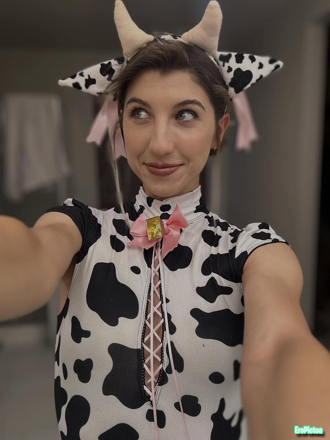 Stunningly Beautiful ​🇫​​🇷​​🇮​​🇻💗🇱​​🇴​​🇺​​🇸​ 𝐹💞𝓍 🦊 ASMR 🥰 photo featuring Frivvi - Part 24