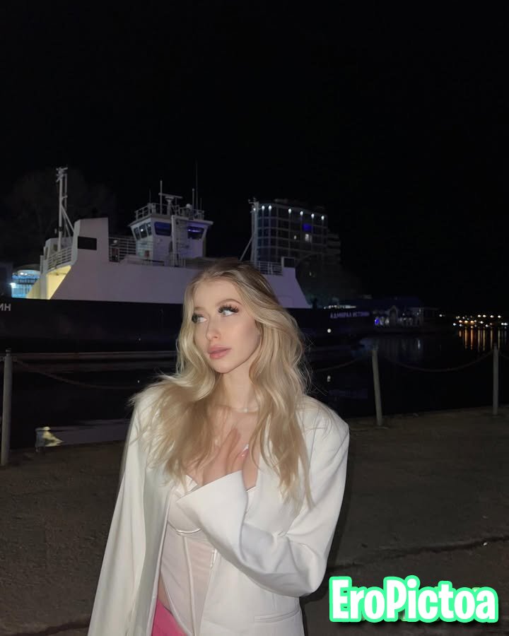 Polinali photo featuring Russian - Part 22