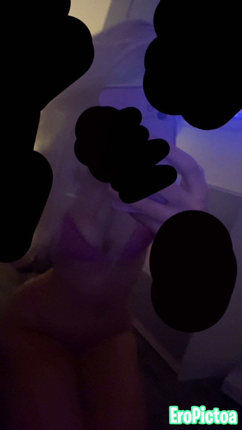 exposing another discord e slut photo featuring egirl