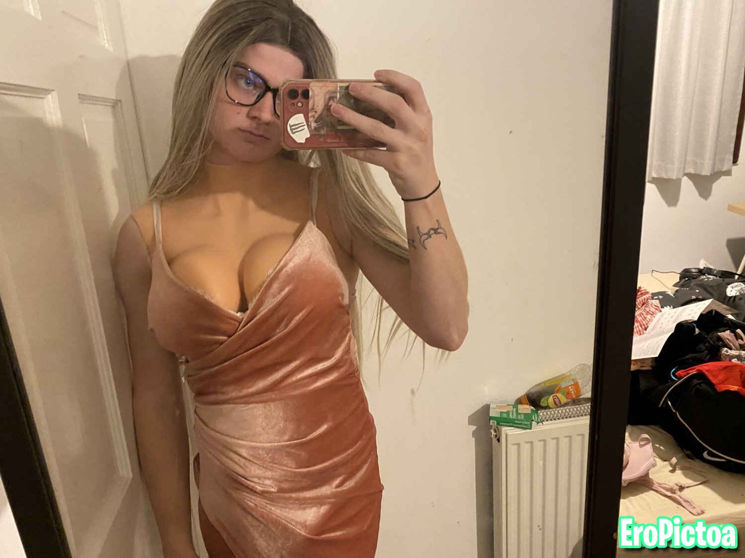 Discord - lottie.jb photo featuring Sissy - Part 34