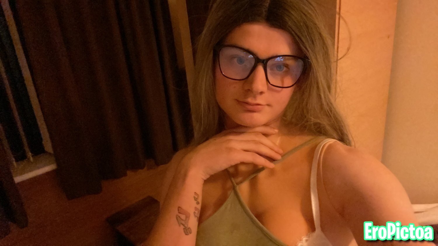 Discord - lottie.jb photo featuring Whore - Part 40