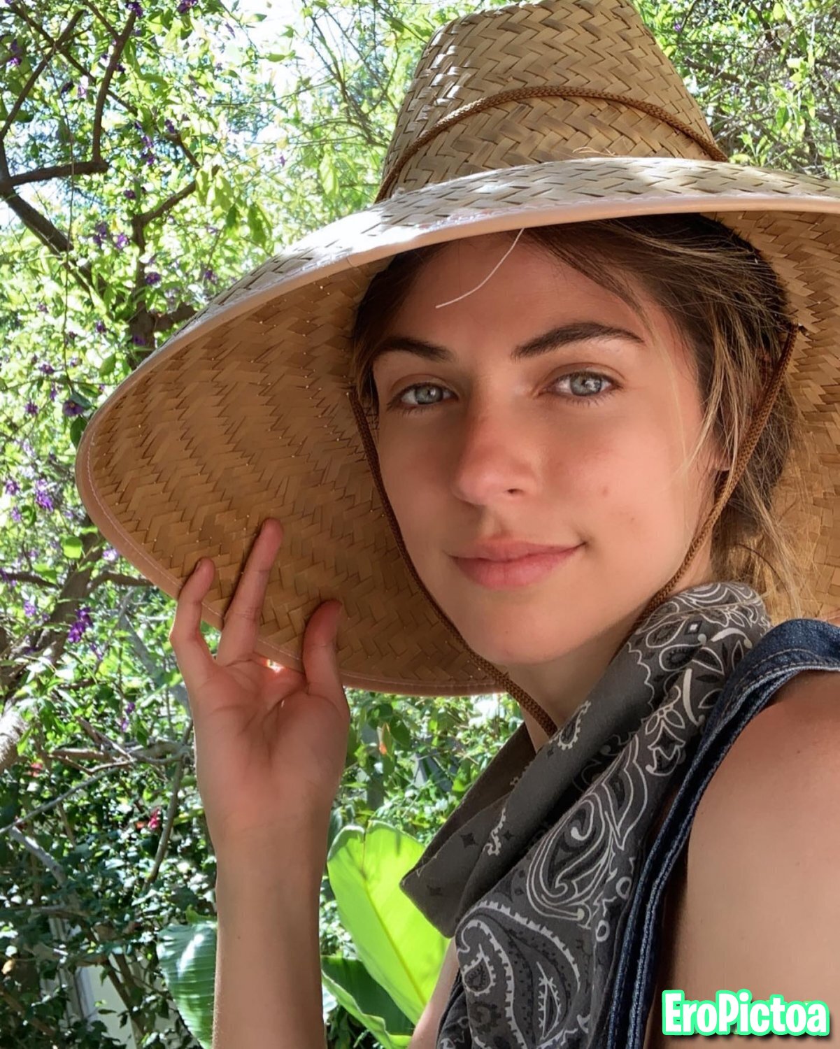 4chan Queen photo featuring Pretty - Part 15