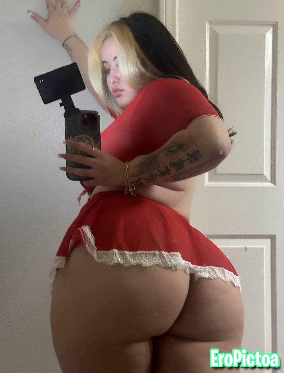 White Thick Roblox Whore photo featuring whore - Part 2