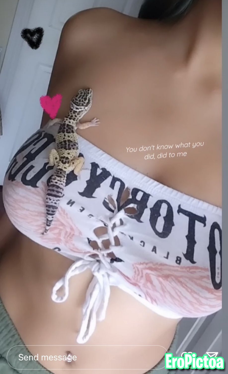 Hot Latina slut photo featuring Boobs - Part 22