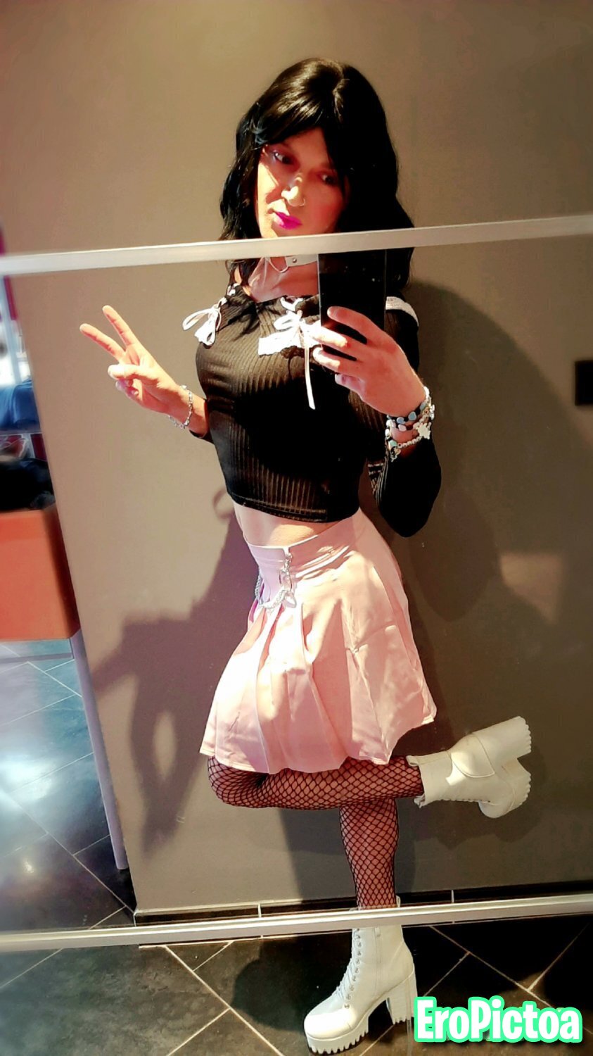 Ashlyi sissy slut photo featuring webslut