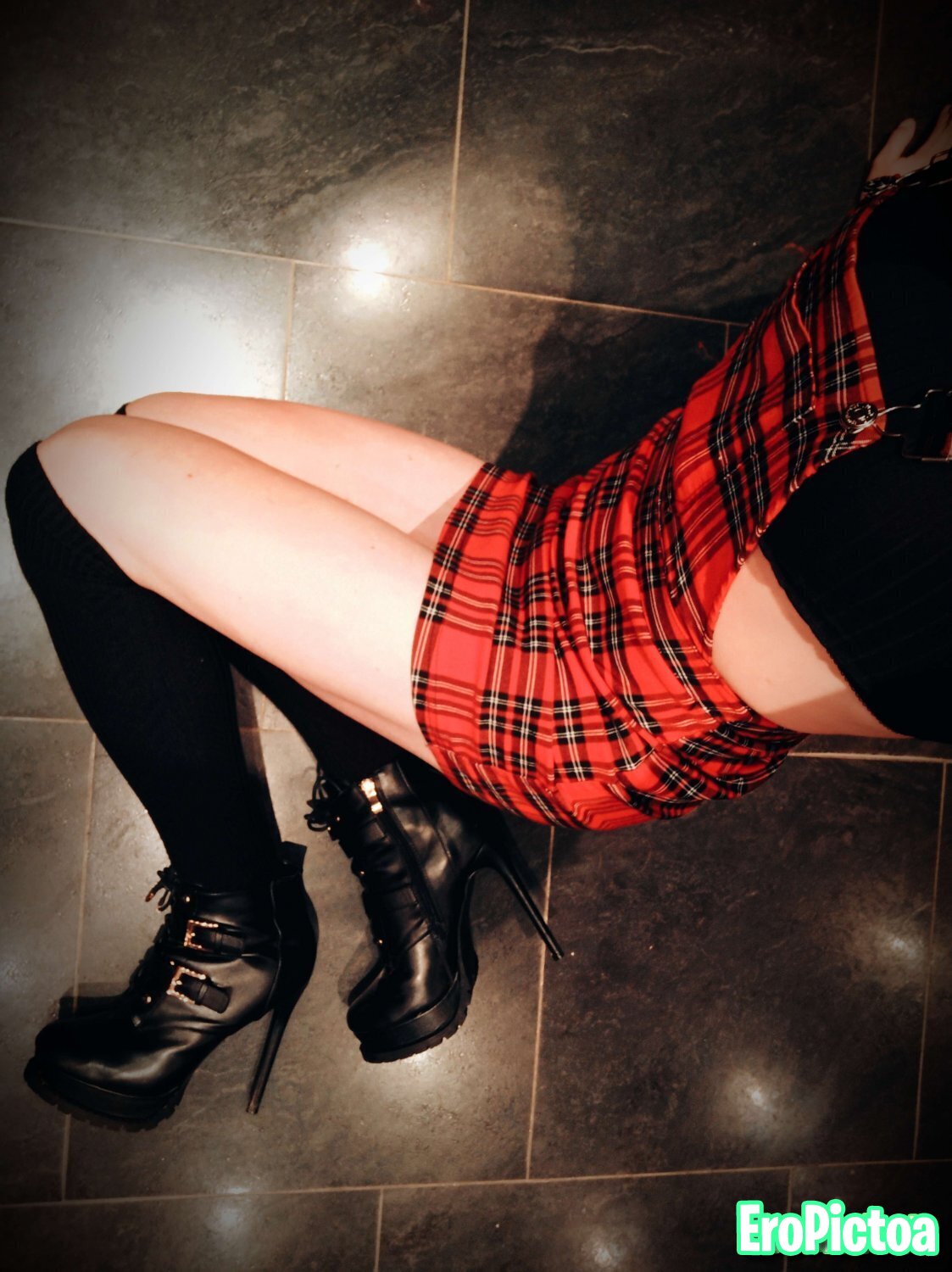 Ashlyi sissy slut photo featuring exposed slut