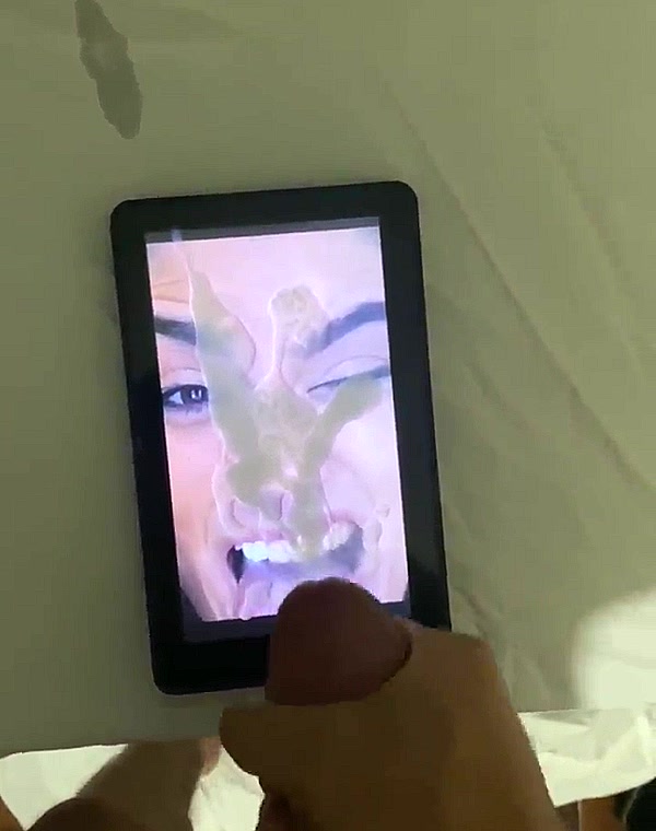 Thumbnail for Dixie D'Amelio Cum Tribute