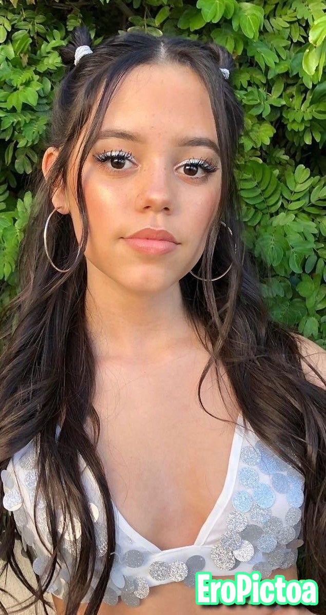 Jenna Ortega photo featuring jenna ortega