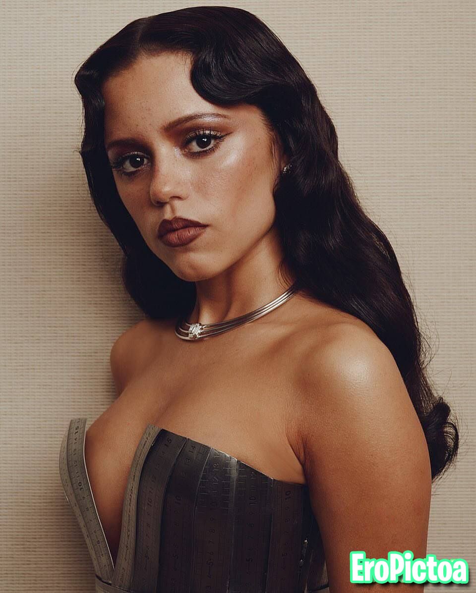 Jenna Ortega photo featuring Mexican - Part 28