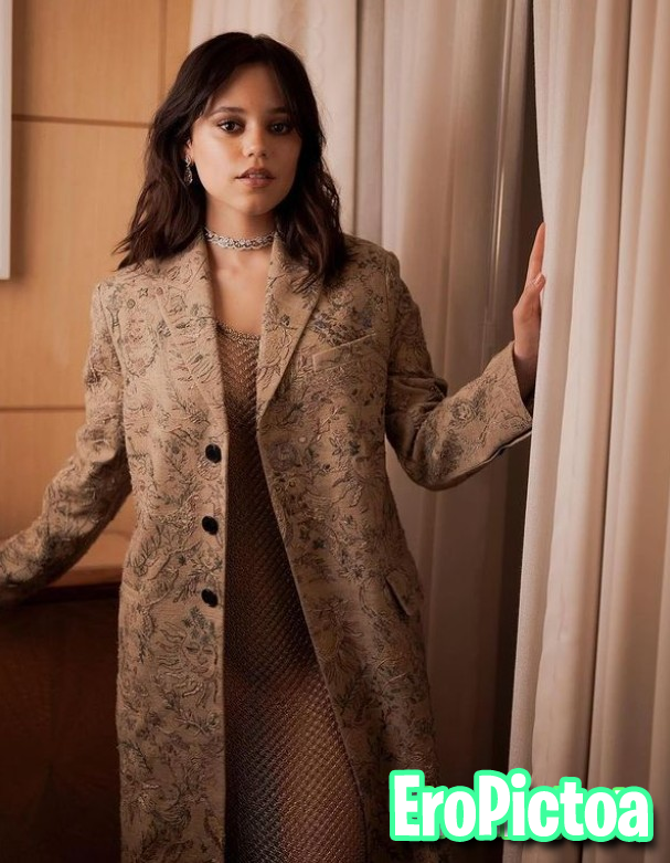 Jenna Ortega photo featuring jenna ortega - Part 11