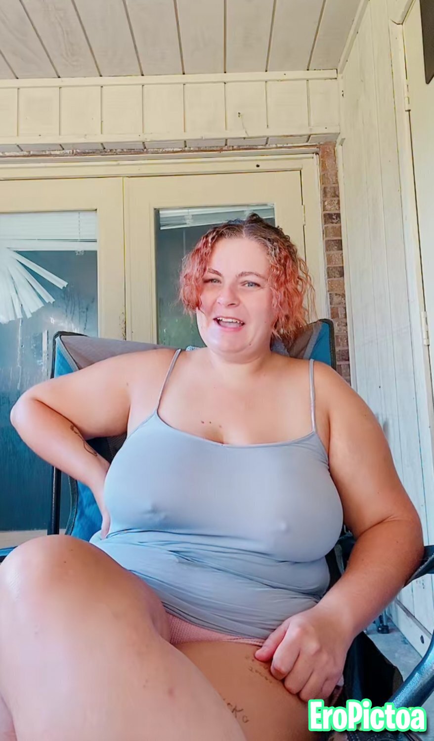 Random chicks photo - Part 3