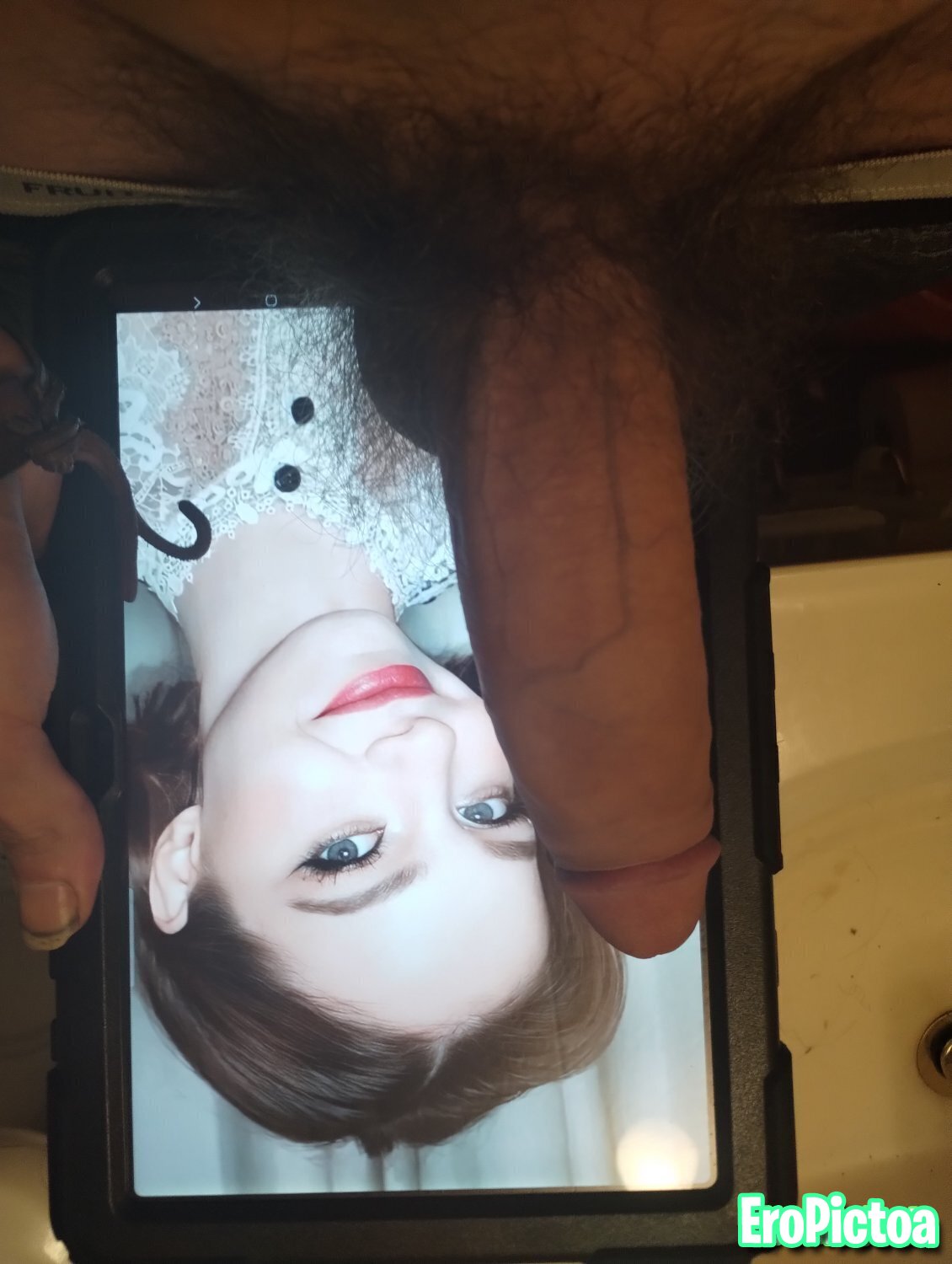 Emma Myers tributes photo featuring Jenna Ortega