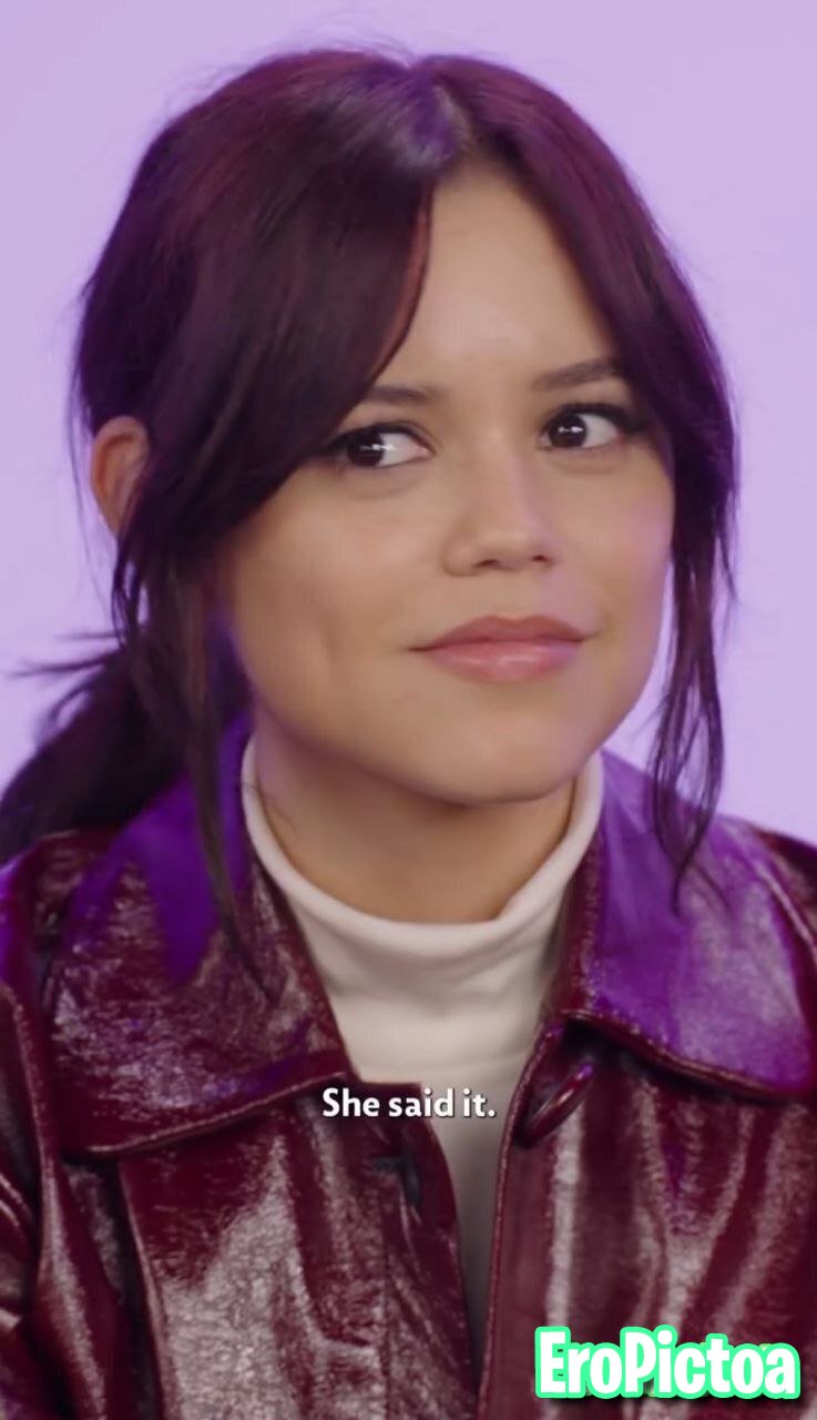 My favorite chin photo featuring Jenna Ortega - Part 1