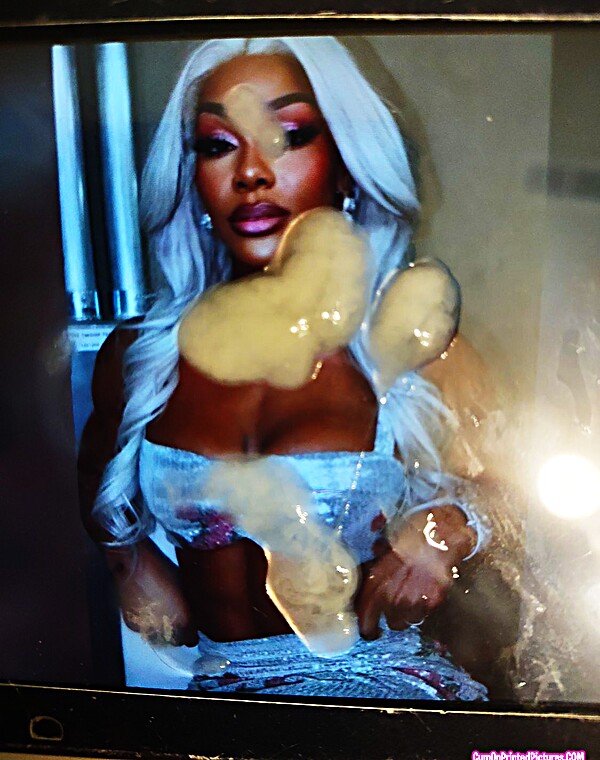 Thumbnail for 🤎💪 Busty muscle mommy jade Cargill horny gooning cum tribute 🤎💪 (SOP)
