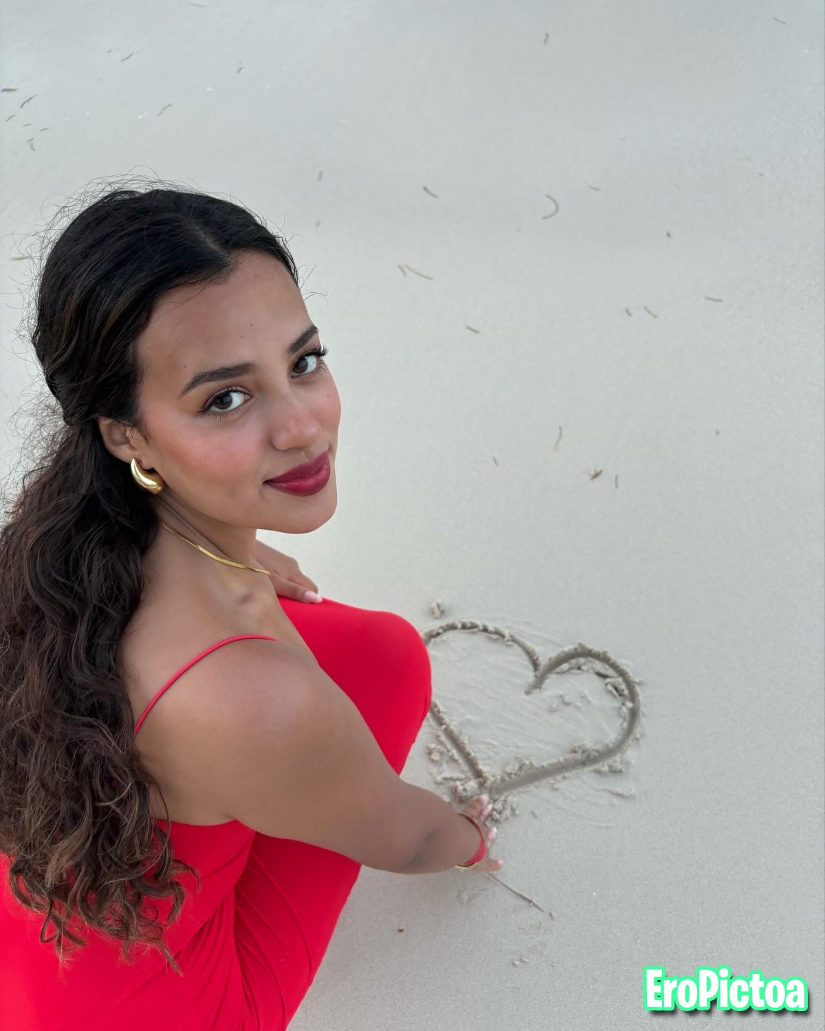 Camila Erika Montenegro Rubina wants to be your new semen dump, who gives the first tribute on her photo featuring camila montenegro rubina - Part 60