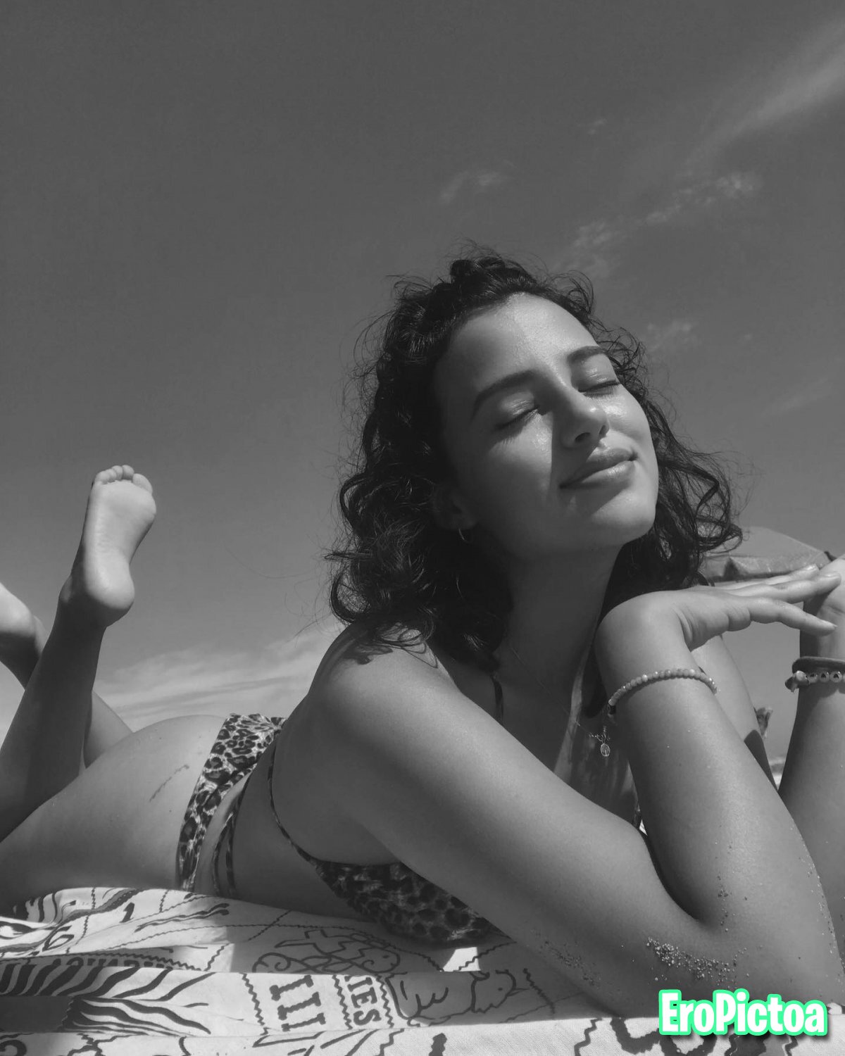 Camila Erika Montenegro Rubina wants to be your new semen dump, who gives the first tribute on her photo featuring onlyfans - Part 66
