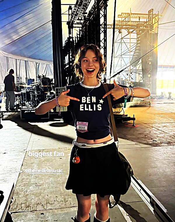 Thumbnail for Groupie Emma Myers moments before having an orgy with the band