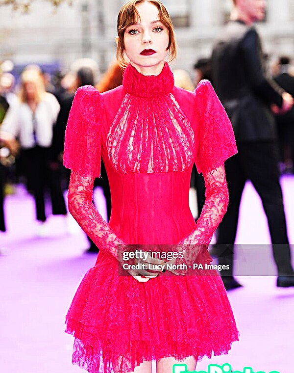 Thumbnail for Slut Emma Myers at the premiere