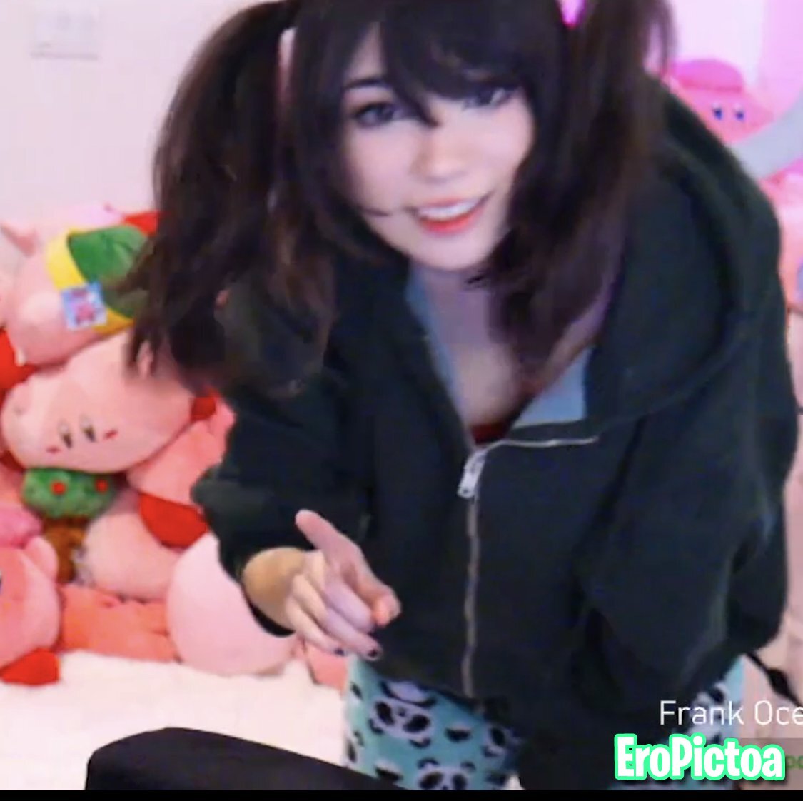 Asian Twitch streamer Em1ru 😍🍒 photo featuring Dsl